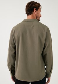 Buratti REGULAR FIT - Camisa - khaki