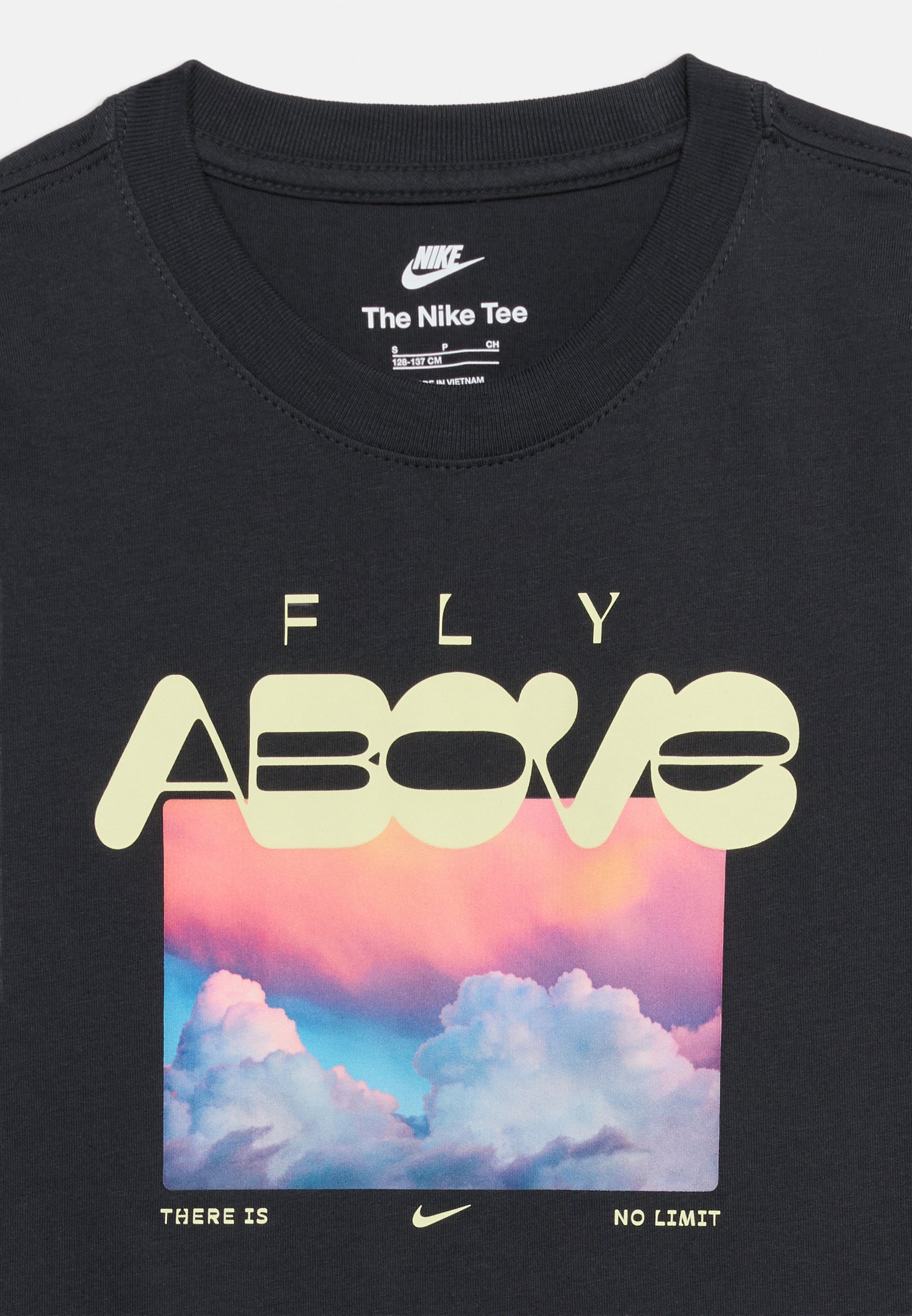 nike cloud tee