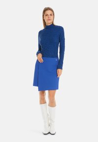 Marc Cain Long sleeved top - deep royal blue