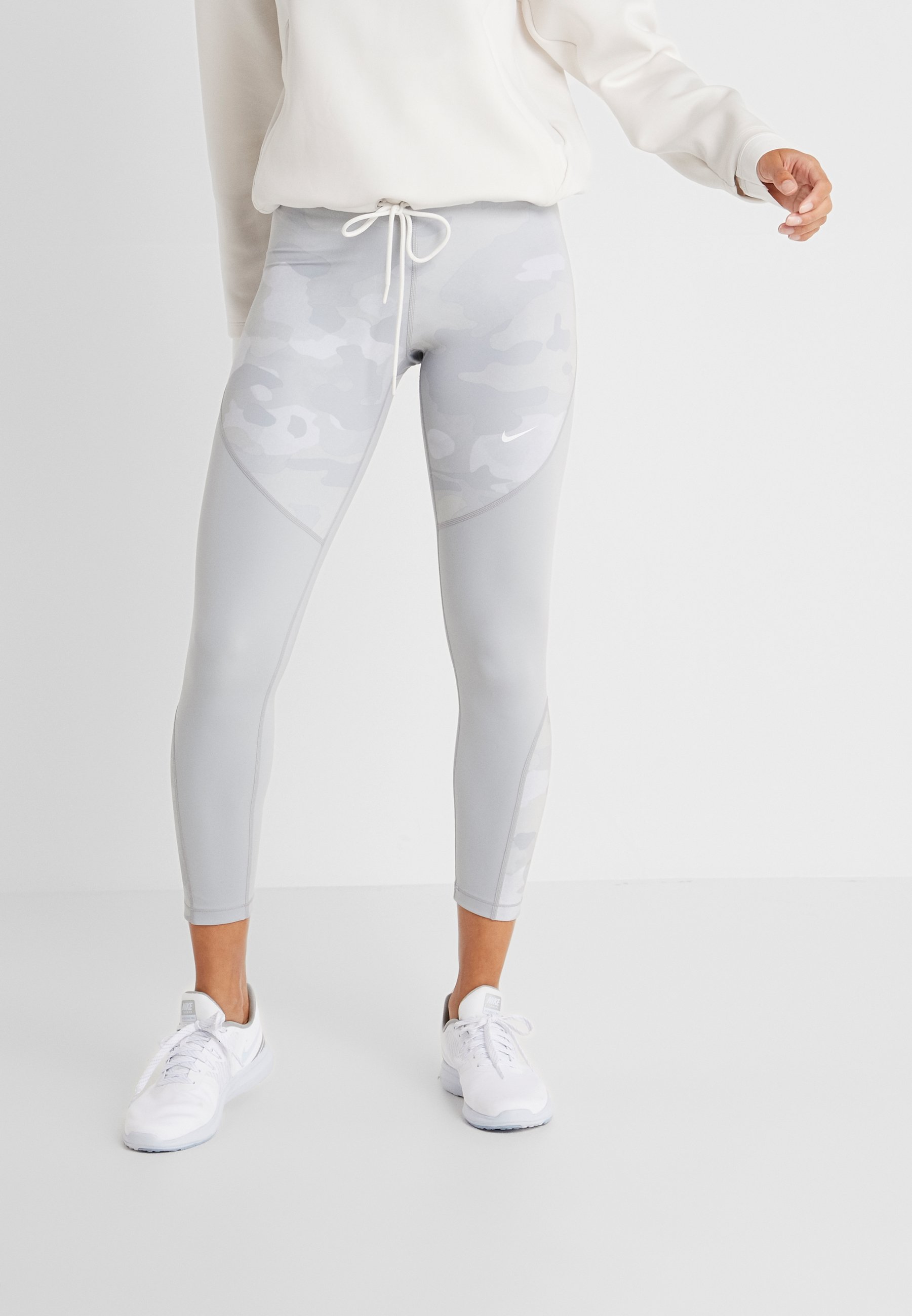 nike performance w np tight