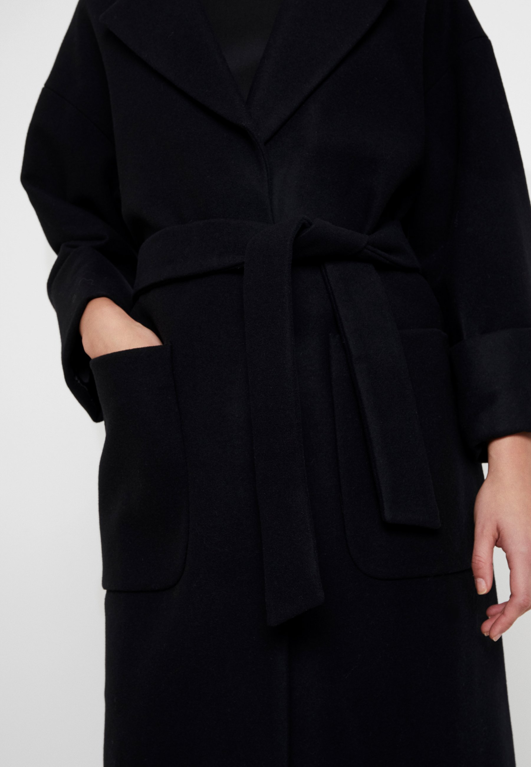 black coat 2018