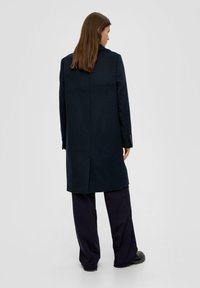 s.Oliver Mantel - navy