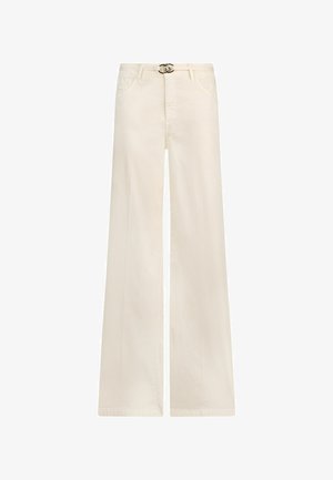 Široke hlače visokog struka u boji slonovače s dijagonalnim metalnim remenom sa kopčom i prednjim džepovima.