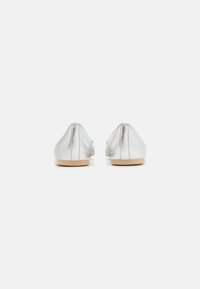 Pretty Ballerinas Ballerines - silver