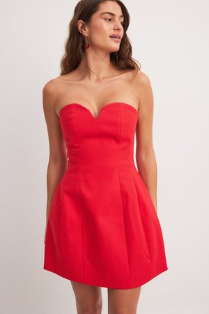 TAILLIERTES IN HERZFORM - Vestido de cóctel - red