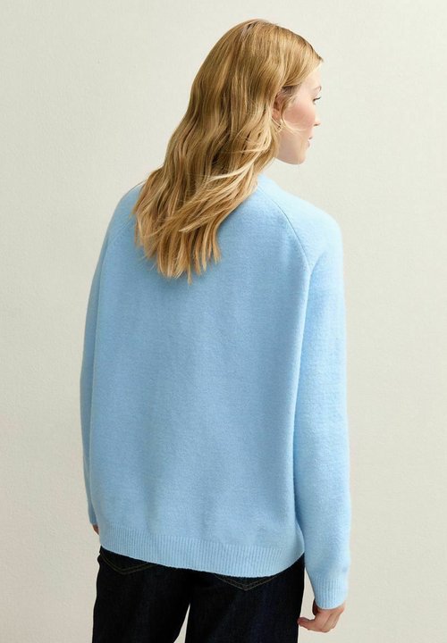 pull femme coton au crochet, bleu pour l'été
