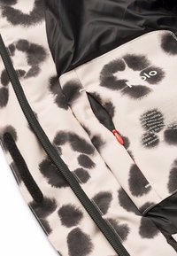 Molo HANSINE SKIWEAR JACKET - Žieminė striukė - beige