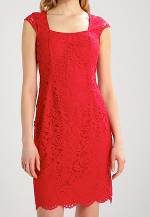 Robe fourreau - red