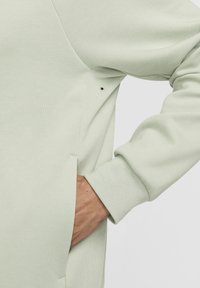 Nike Performance PRIMARY  - Sudadera con cremallera - jade horizon jade horizon