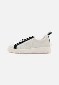 Coccinelle Joggesko - off-white/noir
