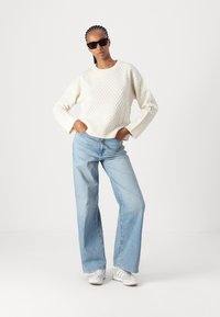 JDY JDYBIGUM O-NECK - Pulover - whitecap gray