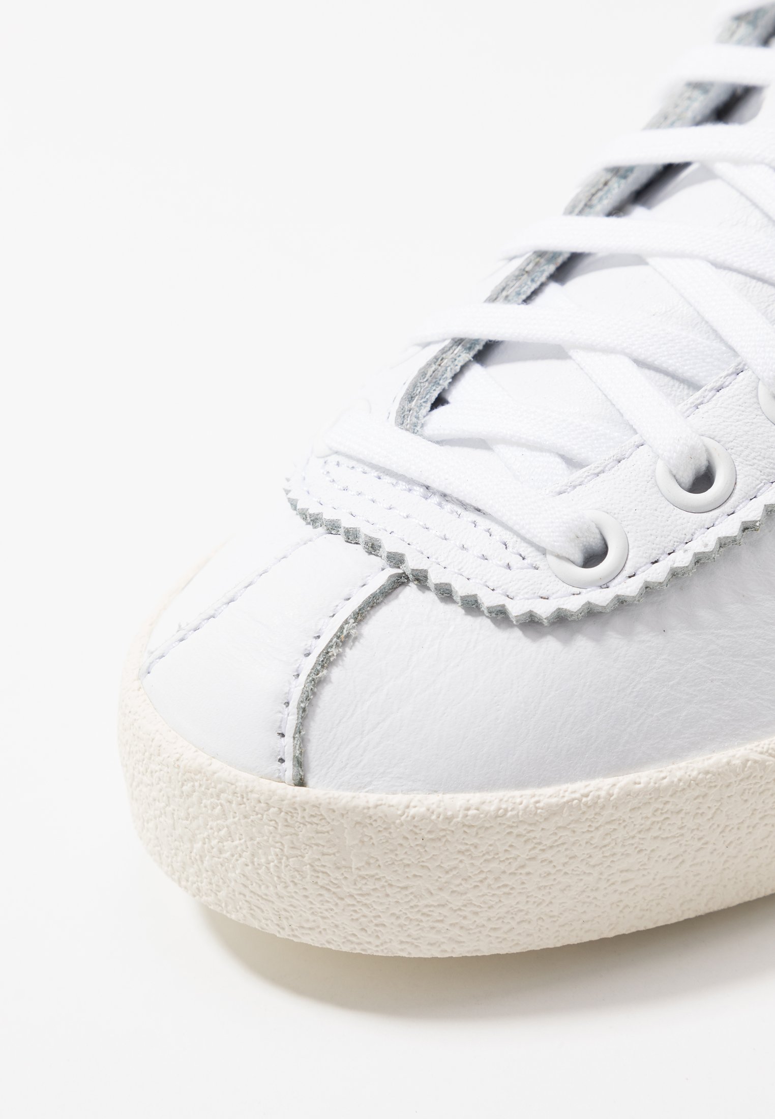 adidas Originals LACOMBE - Sneakers laag - footwear white/core black/core  white/wit - Zalando.be