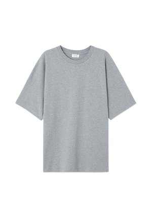 Gray short-sleeve t-shirt, made of soft fabric, features a round neckline and relaxed fit, with a smooth texture and no patterns or accents.