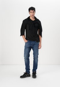 Tommy Jeans SCANTON  - Jeans Slim Fit - denim dark