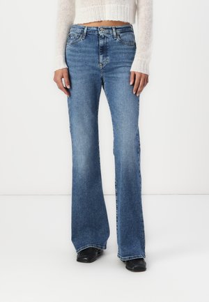 Tommy Jeans SYLVIA HIGH - Flared Jeans - denim medium