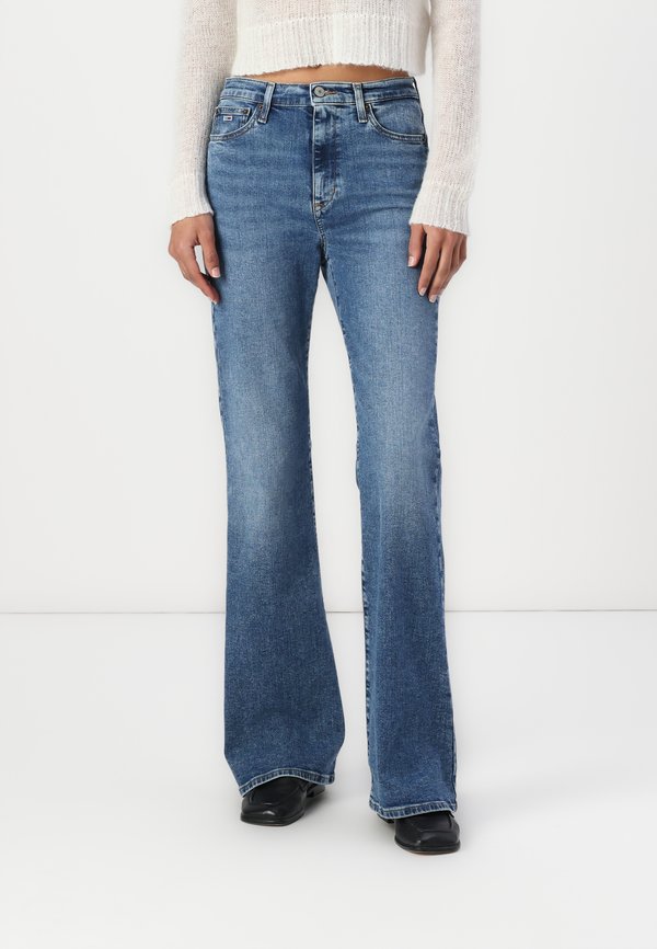 SYLVIA HIGH - Flared Jeans - denim medium