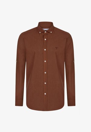 Langärmliges braunes Hemd aus Stoff mit einer dezenten Textur; es hat einen Button-Down-Kragen und weiße Knöpfe an der Vorderseite und an den Ärmeln.