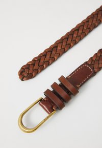 Thumbnail Image 4