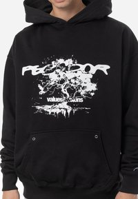 Schwarzer Hoodie aus Baumwollmischung mit einem weißen Baumgrafik und Logo-Print. Enthält eine Vordertasche und gerippte Bündchen.