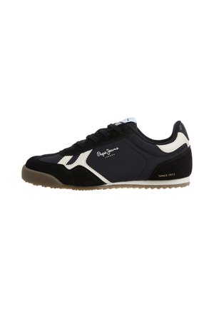 Schwarz-weißer Low-Top-Sneaker mit Gummisohle, seitlichen Schnürsenkeln und „Pepe Jeans London“-Logo an der Seite.