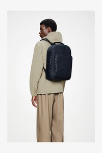 Δεν επιλέχθηκε, navy