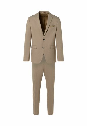 Beige Anzug mit einreihiger Jacke und zwei Knöpfen, Reverskragen und schmal geschnittenen Hosen. Strukturiertes Material und Brusttaschendetail.