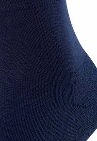 FALKE COOL KICK  UNISEX LIGHT CUSHIONING - Chaussettes - dunkelblau