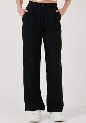 REGULAR FIT - Püksid - black