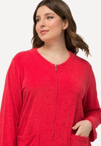 Ulla Popken GRANDES TAILLES   - Accappatoio - neon red