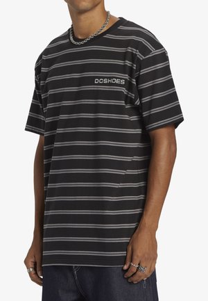 Only & Sons - Ruimvallend T-shirt met print van bloem op de rug in donker salieg