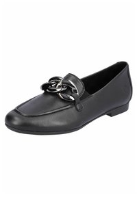 Mocasines de cuero negro con punta redonda, suela plana y un destacado detalle de cadena metálica en la parte frontal. Textura suave y costuras mínimas.