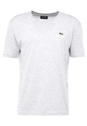 Svijetlosivi T-shirt napravljen od mješavine pamuka, s okruglim izrezom, kratkim rukavima i malim zelenim krokodilom logotipom na lijevom prsnom dijelu.