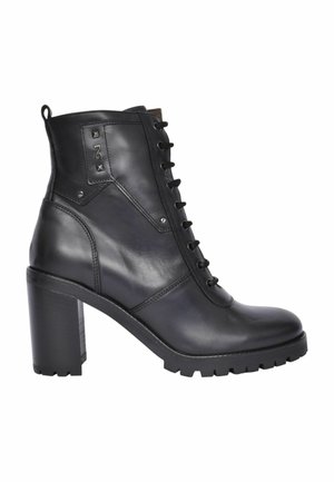 NeroGiardini Stivaletti con plateau - black
