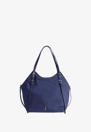 Bolso de hombro azul marino hecho de un material suave y duradero. Cuenta con dos asas, una correa ajustable y un sutil logotipo en la parte inferior.