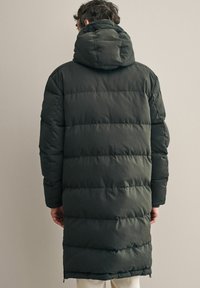 Next REGULAR FIT SIGNATURE LONGLINE - Vinterfrakke - khaki green