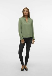 Vero Moda Camicetta - hedge green