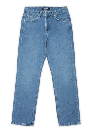 Svijetloplave traperice s ravnim krojem, pet džepova i patentnim zatvaračem. Tkanina ima suptilan uzorak s vidljivim šavovima.