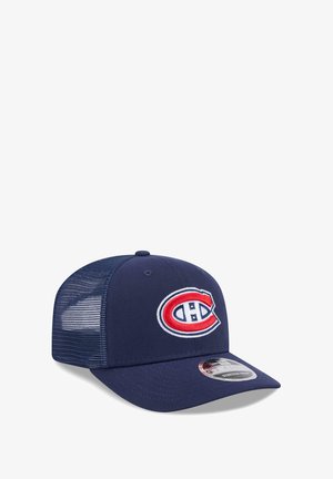Marineblaue Mesh-Baseballkappe mit Montreal Canadiens-Logo, das in Rot, Weiß und Blau auf dem Frontpanel gestickt ist.