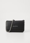SCULPTED FLAP PHONE MONO - Borsa a tracolla - black/white