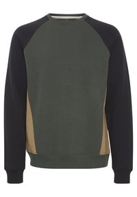 Grøn, sort og tan sweatshirt med raglanærmer, rund hals og ribstrikkede manchetter. Stofblanding af bomuld med en glat tekstur og farveblokering.