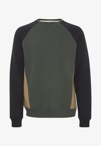 Unselected, deep forest