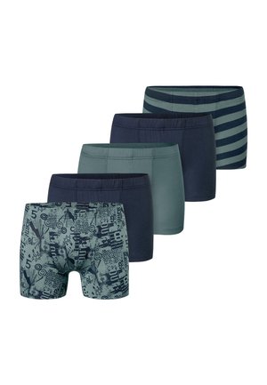 Fünf Paare Boxershorts in verschiedenen Schattierungen von Marineblau, Teal und Grün. Eine hat ein grafisches Muster; die anderen sind einfarbig oder gestreift. Aus Baumwollmaterial.