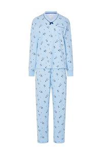 Conjunto de pijama azul claro que incluye mangas largas y pantalones. El diseño presenta pequeños patrones florales en azul oscuro, un escote en V y un bolsillo en el pecho.