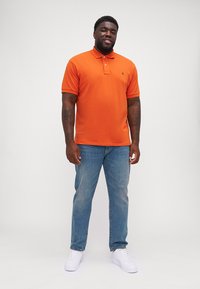 Polo Ralph Lauren Big & Tall THE ICONIC MESH POLO SHIRT - Polo marškinėliai - college orange