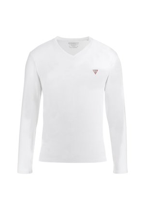 Witte lange mouwen V-hals shirt van katoen met een rood driehoekig logo op de linkerborst. Heeft een gladde textuur en een aansluitende snit.