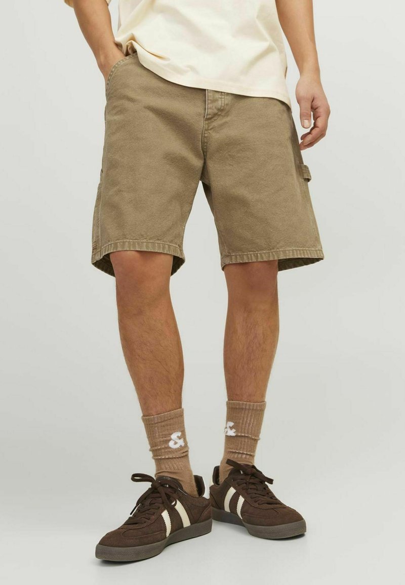 Jack & Jones - LOOSE FIT  - Denimshorts - tan, Forstør