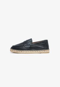 Unselected, black leather