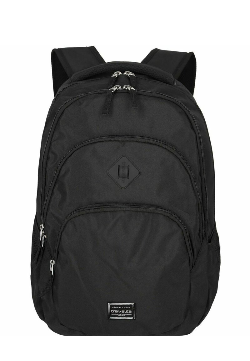 Schwarzer Rucksack aus strapazierfähigem Nylon. Verfügt über zwei Reißverschlussfächer, gepolsterte Träger und Netzseitentaschen für zusätzlichen Stauraum.