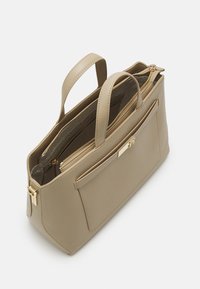 Tommy Hilfiger HERITAGE WORKBAG - Käekott - beige