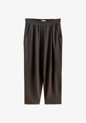 Donkerbruine loszittende broek met elastische tailleband, zijzakken en subtiele "self" borduurwerk op de rechterheup.